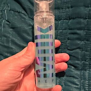 Milk Makeup Full Size Hydrogrip Spray Primer